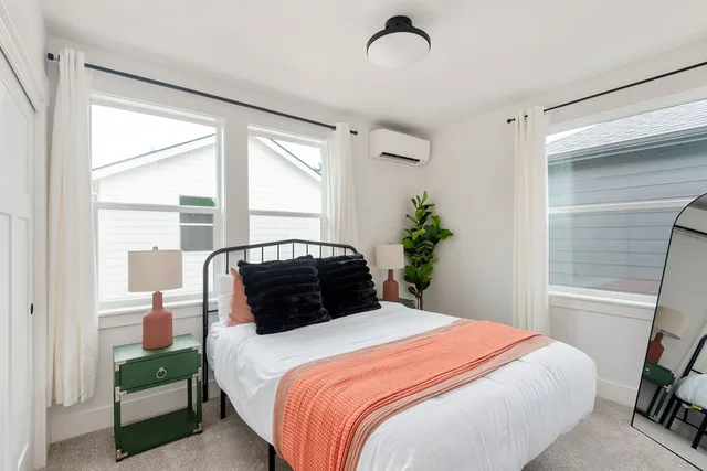 California Girl, furnished rental