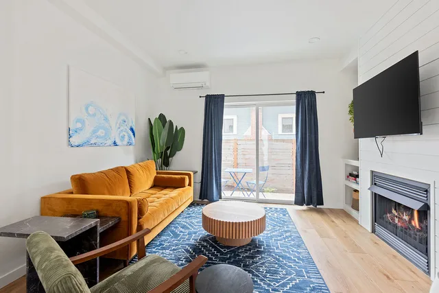 Bird of Paradise, furnished rental