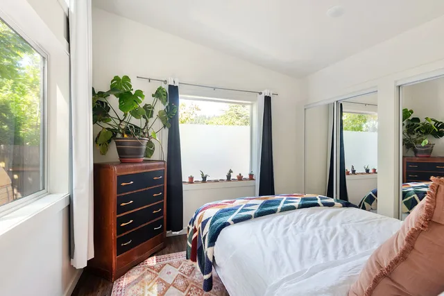 The Solarium, furnished rental