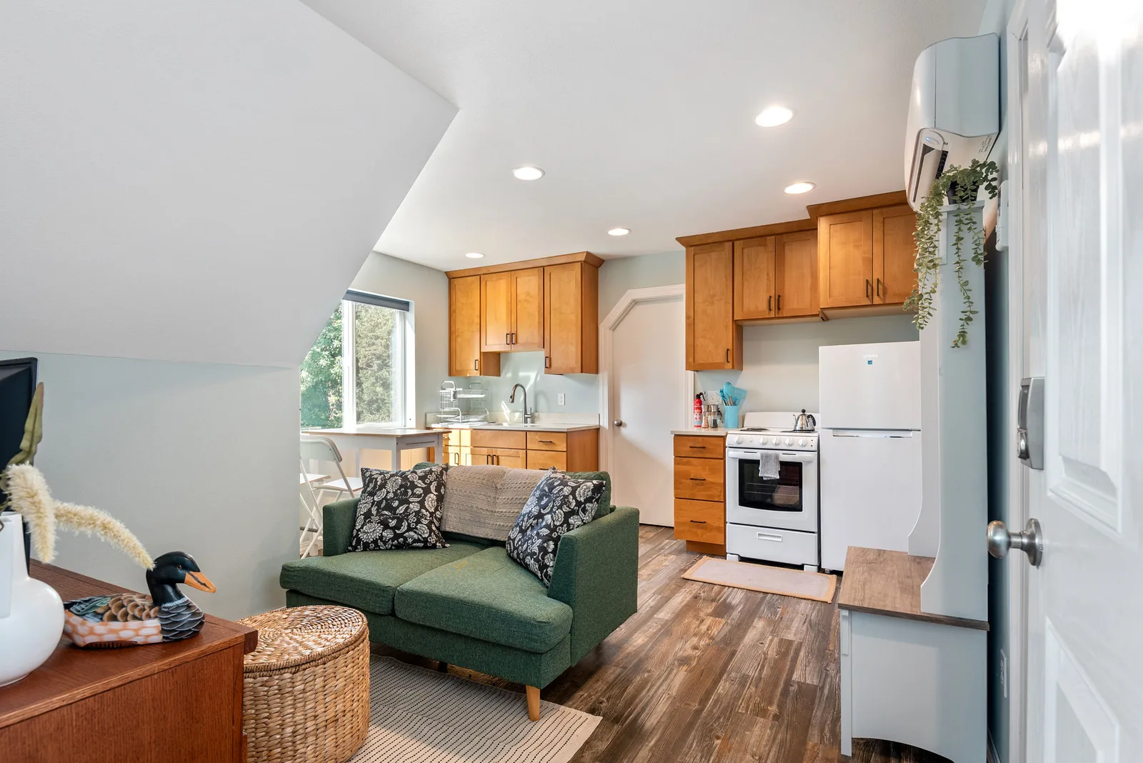 The Granny Flat, photo 1